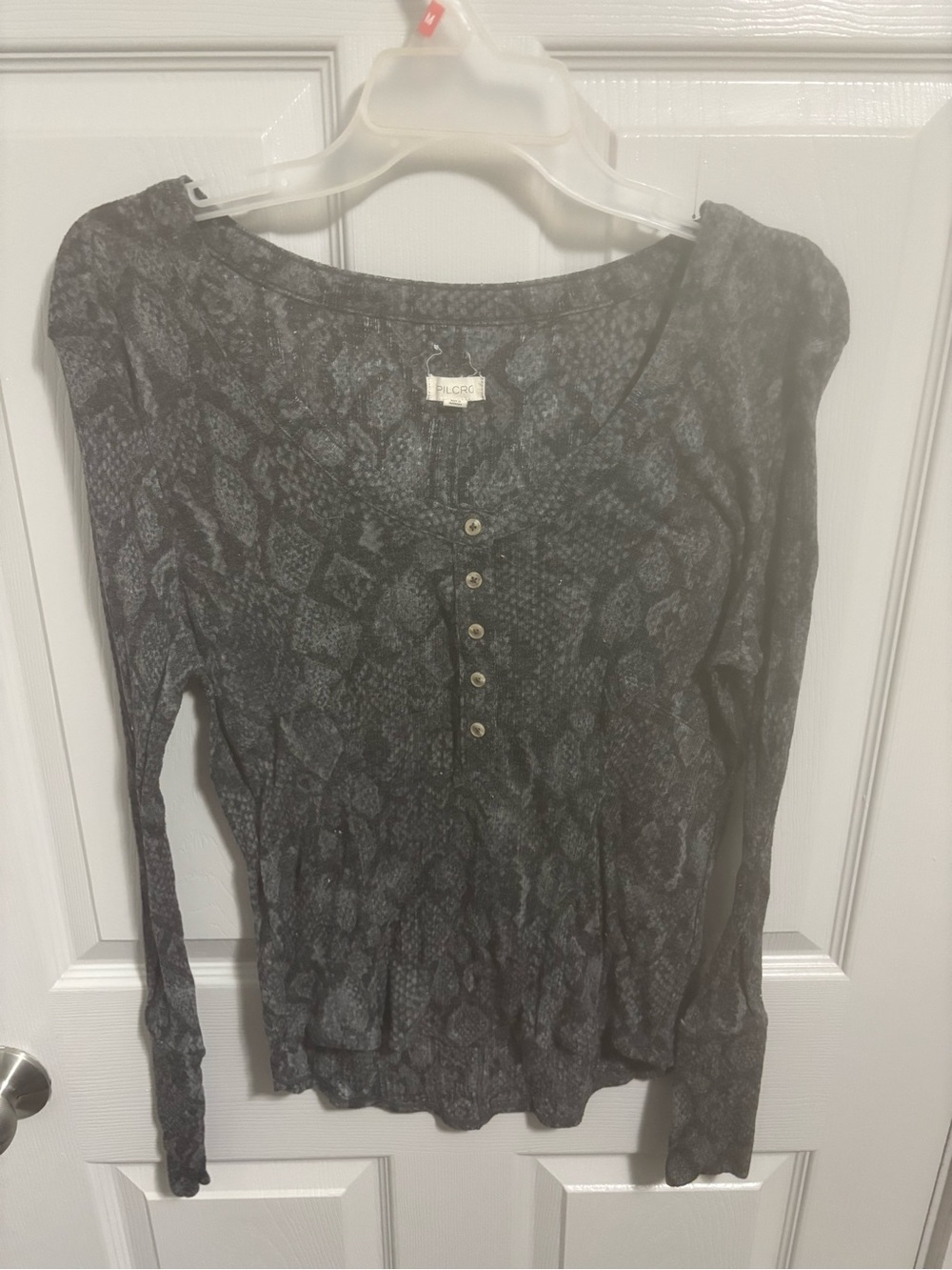 Pilcro Long-Sleeve Snake-Print Henley Top in Charcoal and Slate